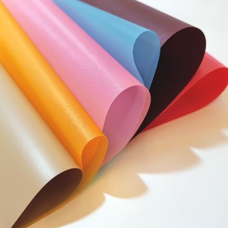 ورقهای PVC با رنگ سفارشی و سبکهای برجسته